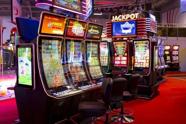 sbclive4d slot platform dashboard showing sportsbook Liga 1, live dealer tables, and slot games